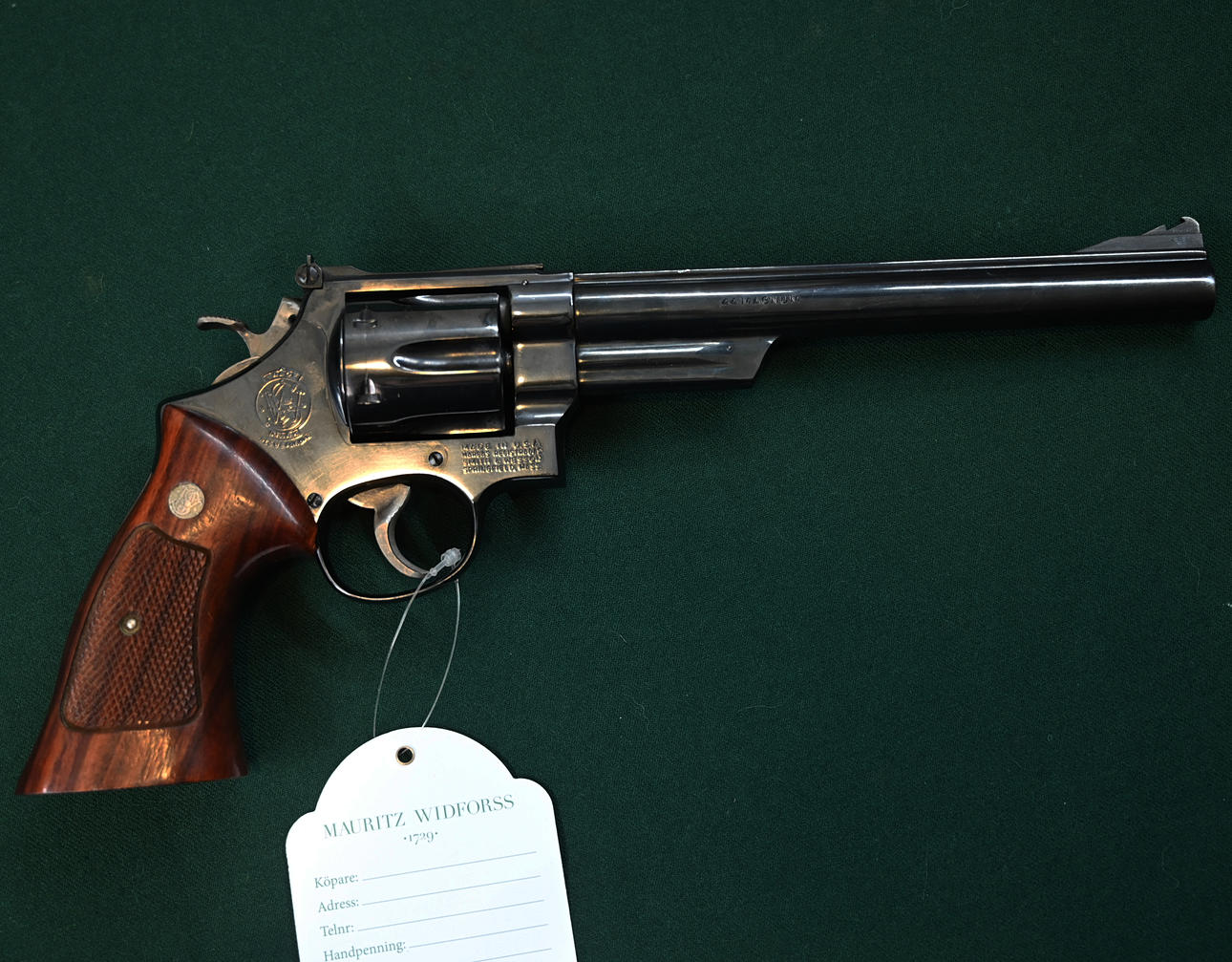 SMITH & WESSON. 29-2 kal. 44 Magnum.