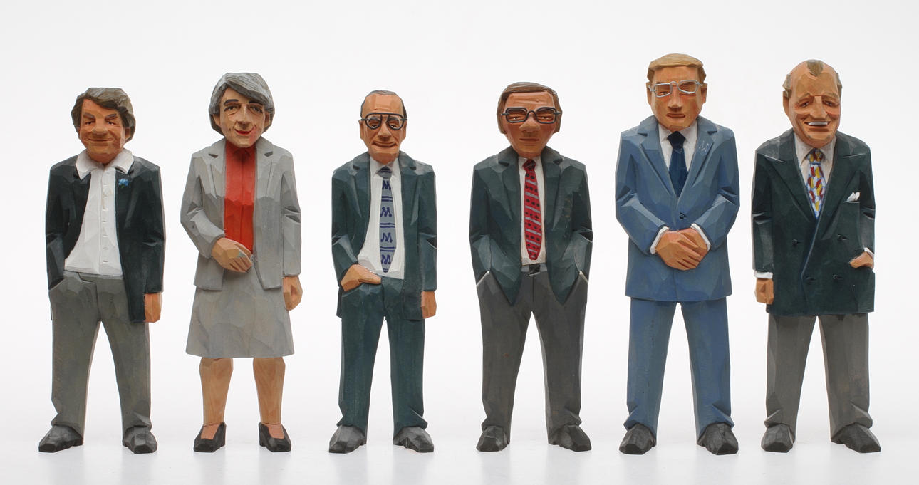 TRÄSKULPTURER, 6 st, signerade Urban Gunnarsson.