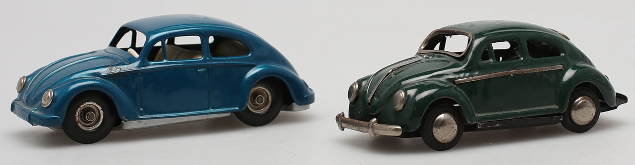 LEKSAKSBILAR (2) WV i plåt, 1950/60-tal.