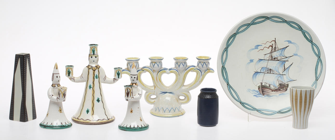 BO FAJANS, 7 delar, keramik.