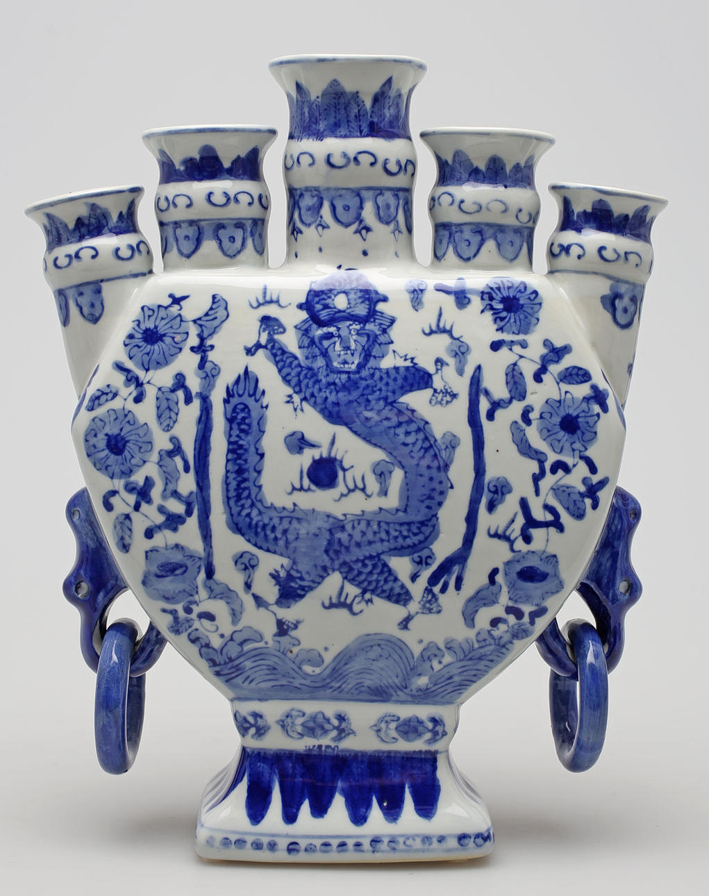 TULPANVAS, porslin, Kina.