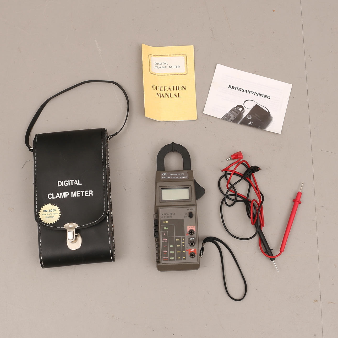 CLAMP AMPEREMETER DM-6006.