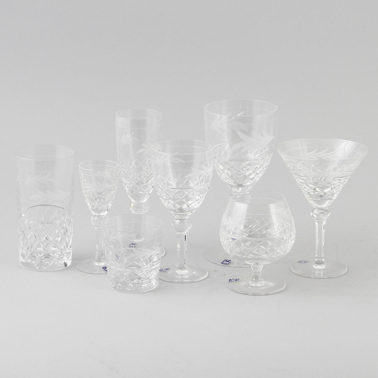 GLASSERVIS, 126 delar.