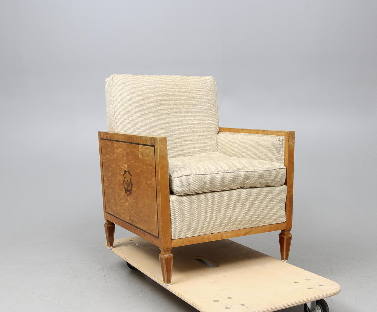 FÅTÖLJ, 1920-tals klassicism.