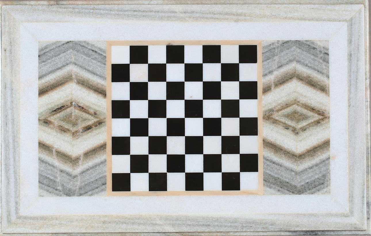 SCHACKBRÄDE, slipad sten/marmor, 1900-tal.