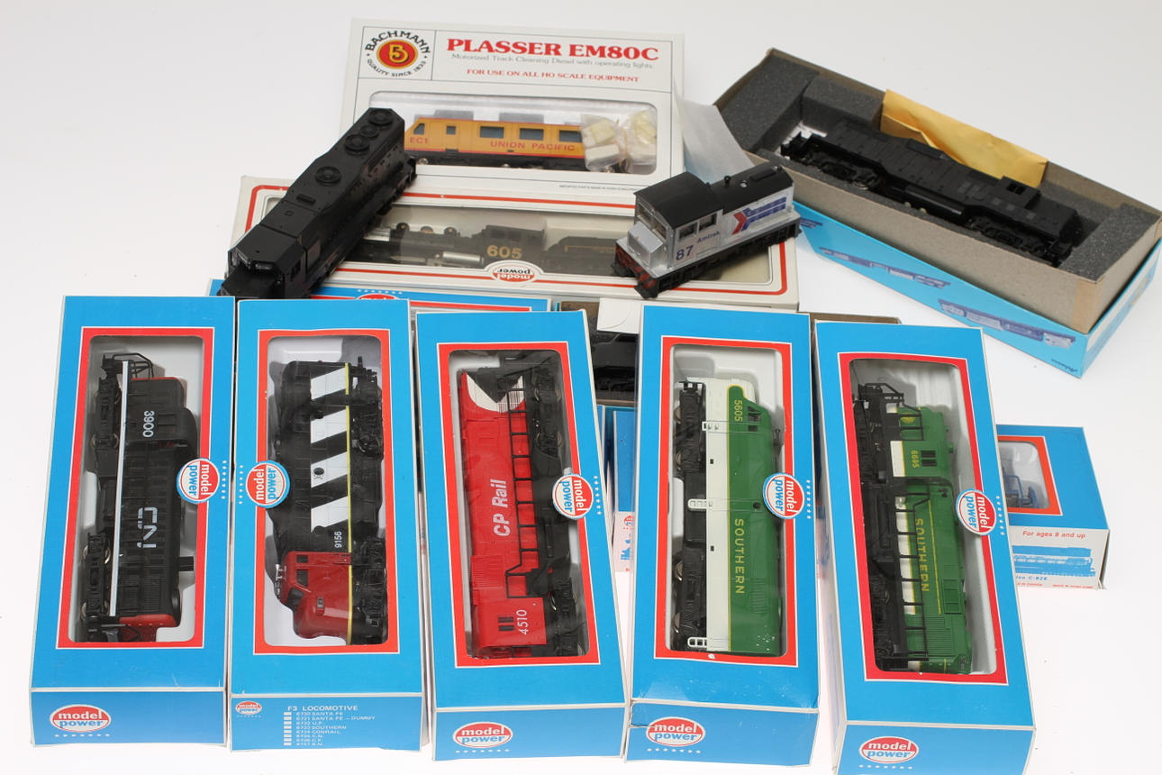 AMERIKANSKA LOK SKALA H0, 14 LOK, MODEL POWER, ATHEARN, BACHMANN.