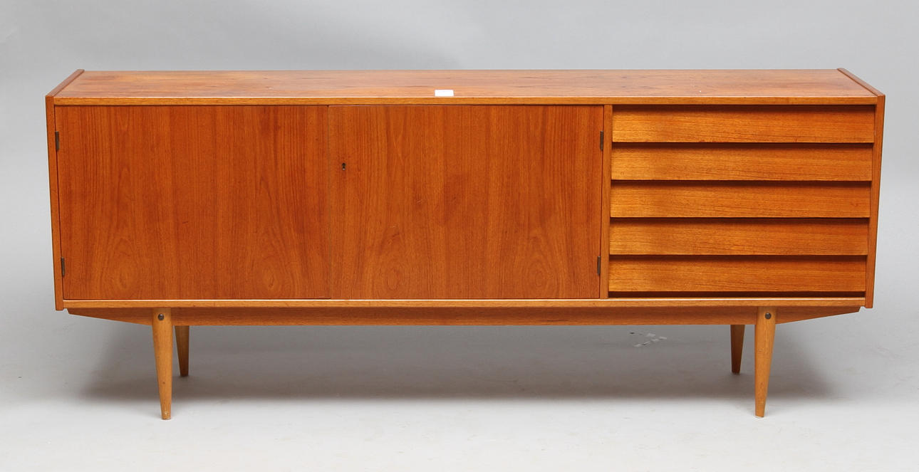 SIDEBOARD, 1900-talets andra hälft.