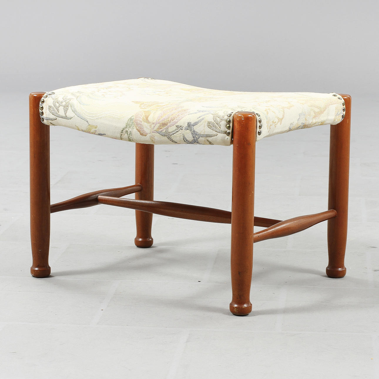 PALL, Firma Svenskt tenn, Josef Frank, formgiven 1936, modell 686.