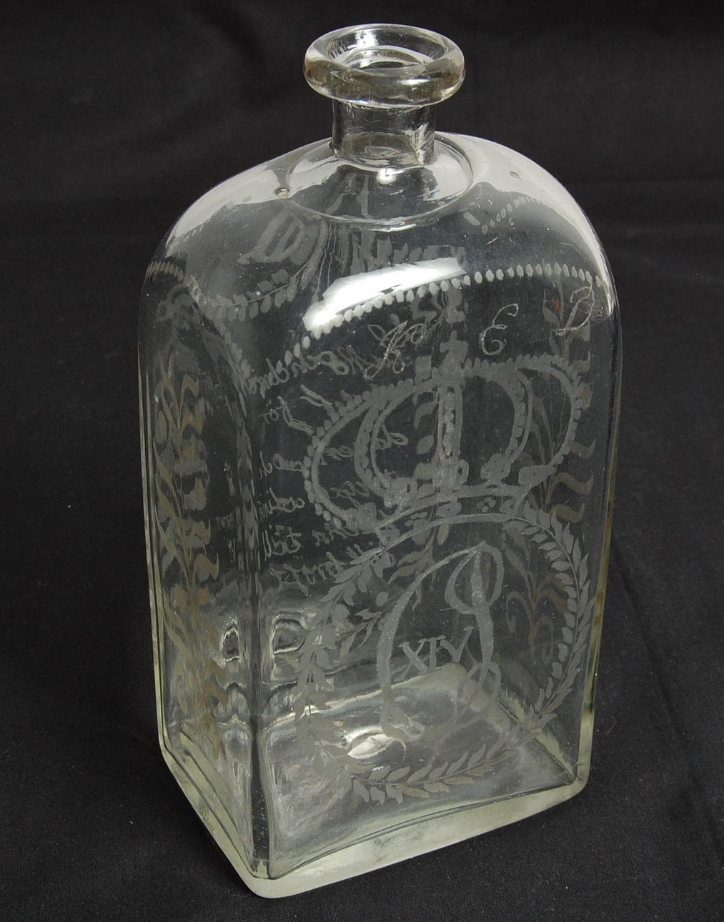 FLASKA, med monogram, Carl XIV, 1800-talets första hälft.