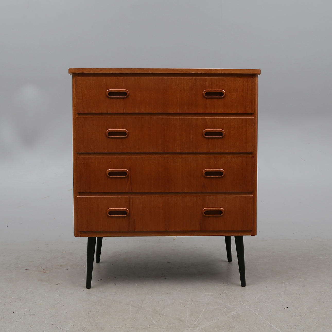 BYRÅ, teak, 1950/60-tal.