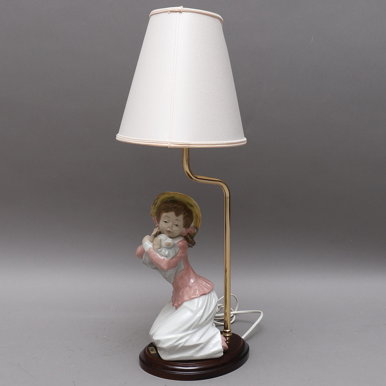 TABLE LAMP, porcelain & metal, Tengra figurine.