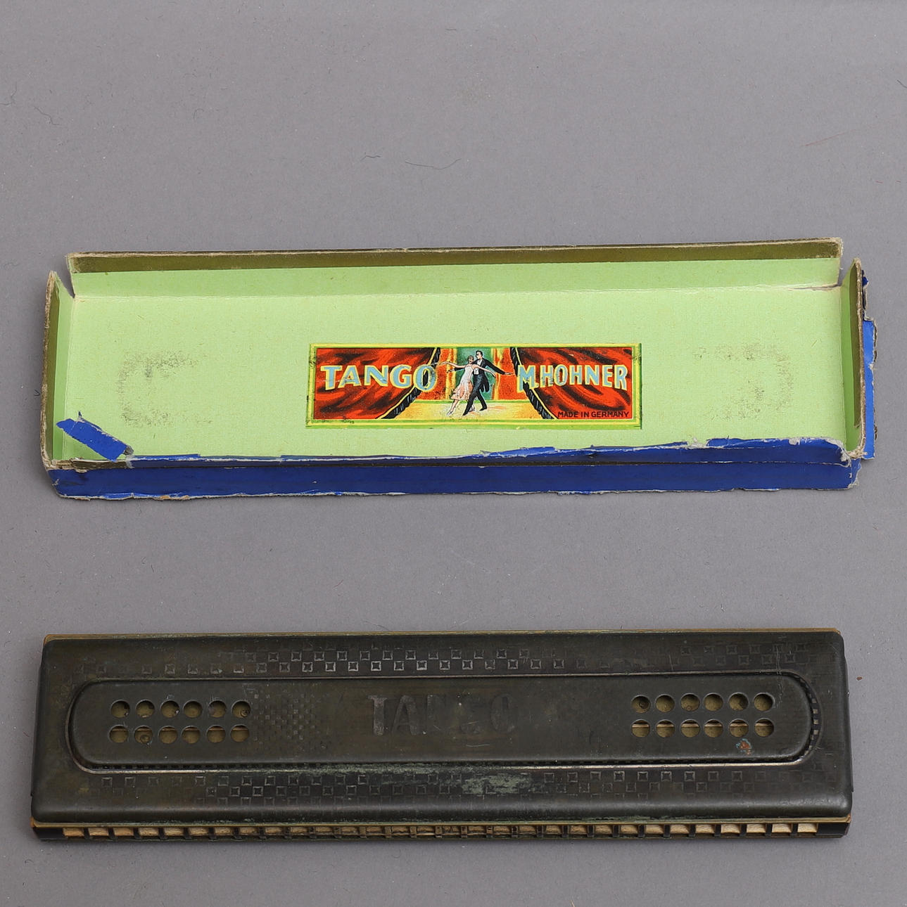 MUNSPEL, M.Hohner "Tango" Germany.