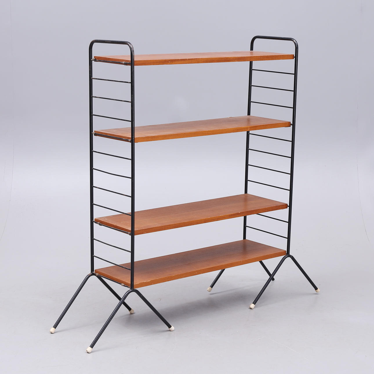 GOLVHYLLA, stringmodell, teak, 1950/60-tal.