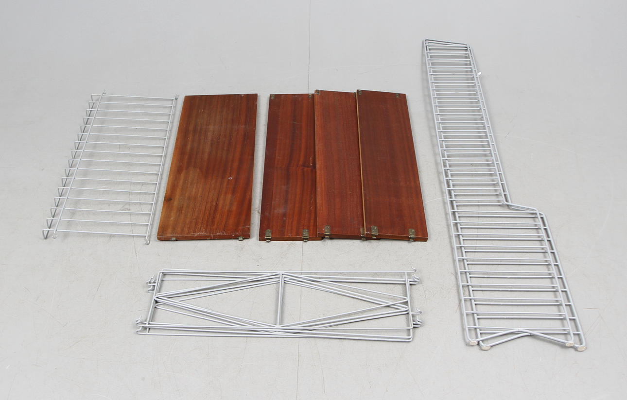 HYLLA, golvmodell, "String", Nils Strinning, 1950/60-tal.