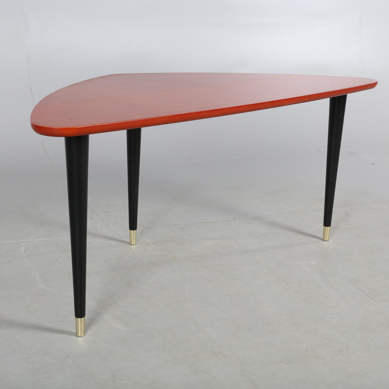 BORD, 50/60-tals stil, samtida.