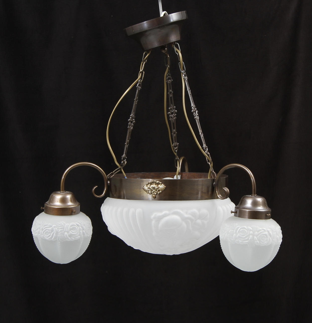 TAKLAMPA, Konsthantverk AB Tyringe, 1900-talets fjärde kvartal. Total höjd ca 60 cm.