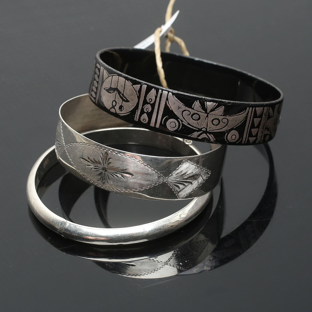BRACELETS, 3 pcs, mostly silver, including Laurana, 1900s.