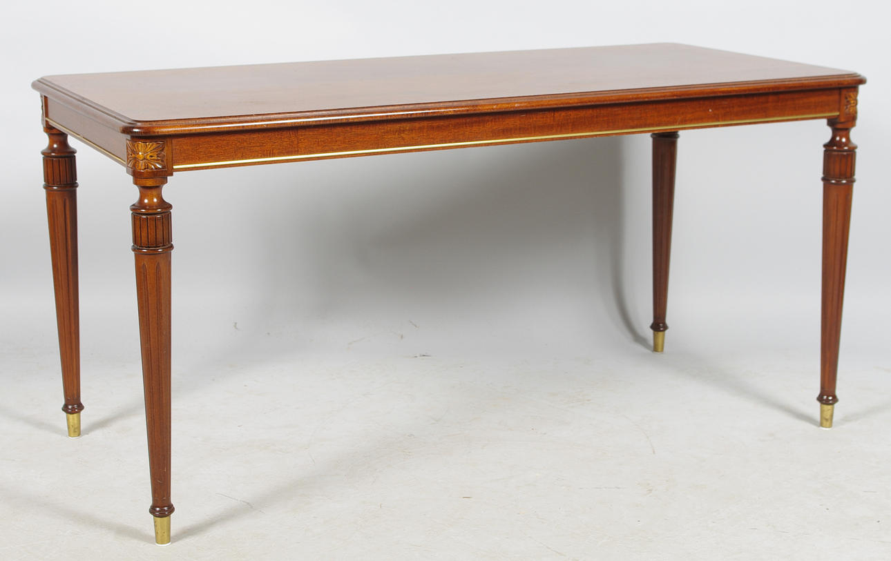 SOFFBORD, mahogny med mässingsdetaljer, gustaviansk stil.