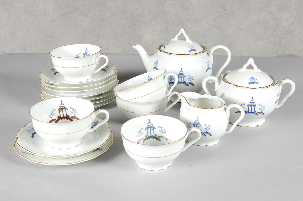 TESERVIS, 17 delar, porslin, Schlaggenwald.