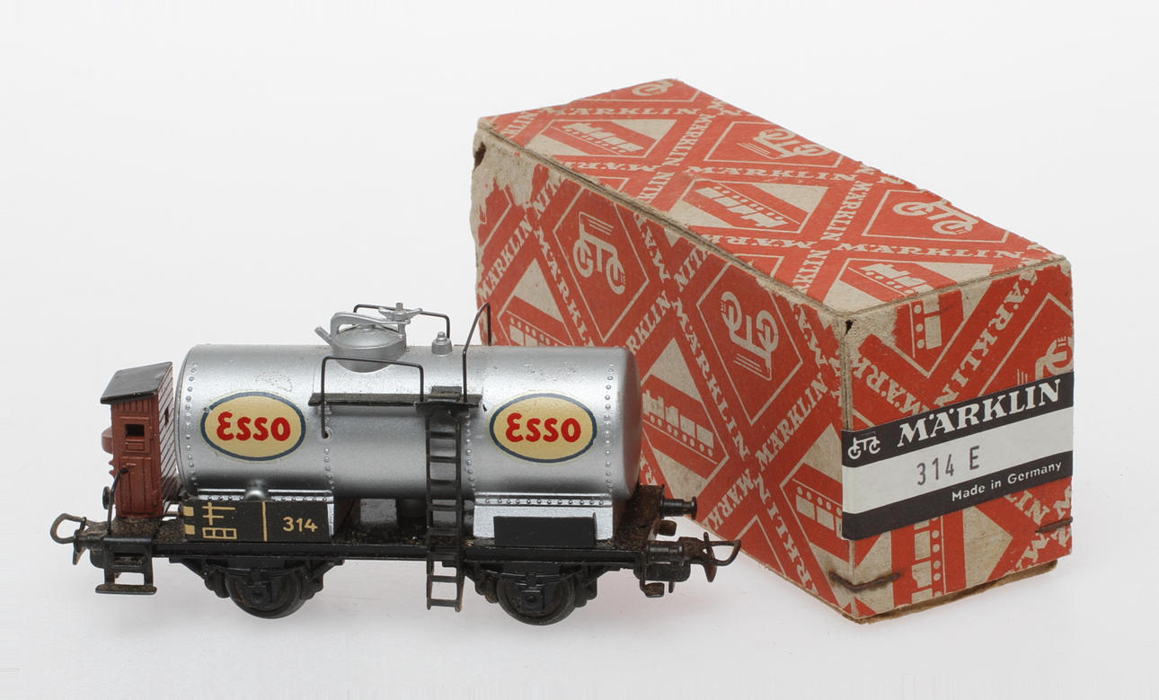 MODELLTÅG MÄRKLIN 314 E tankvagn ESSO i originalkartong.