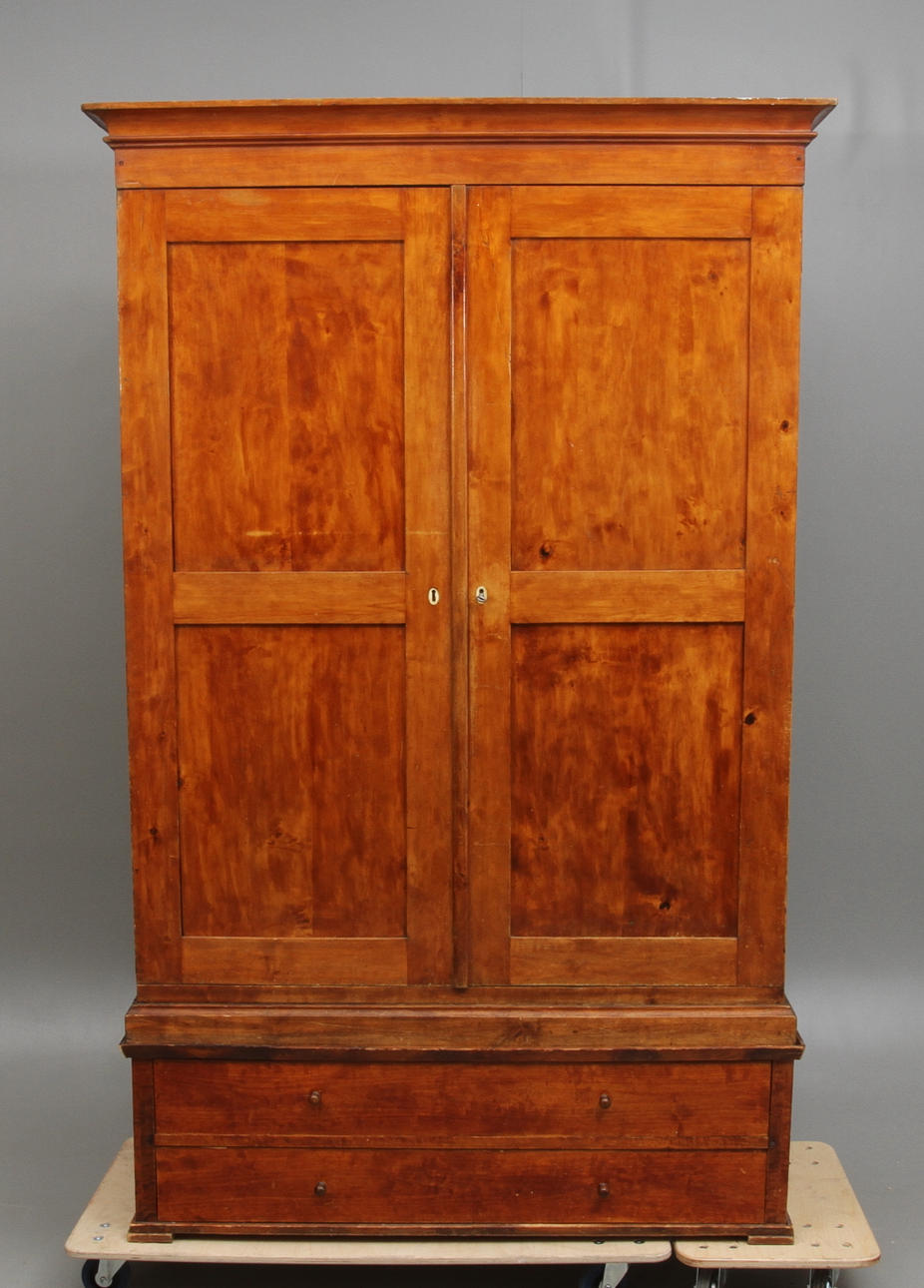 SKÅP, senempire, Sverige, 1800-talets mitt.