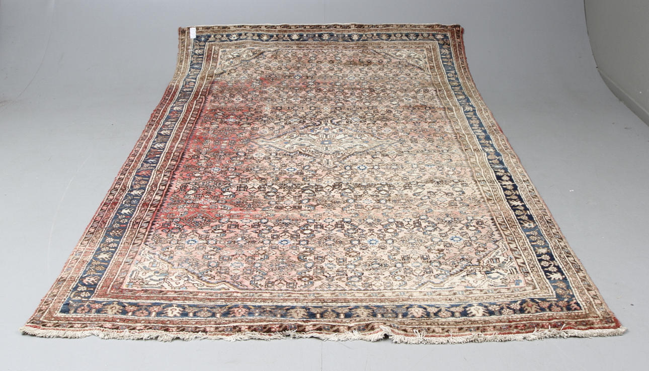 MATTA, Orientalisk, 205 x 300 cm.