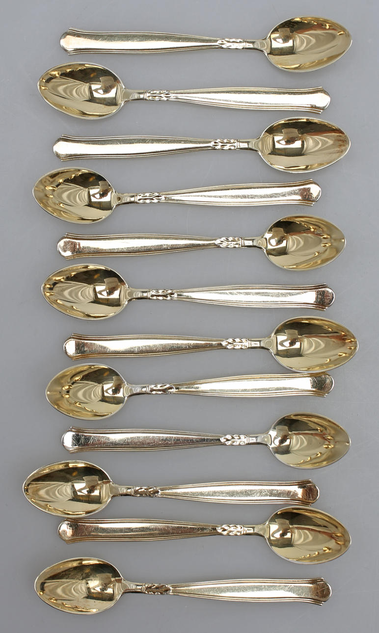 MOCCASKEDAR, 12 st, förgyllt silver, GAB, Stockholm, 1941.