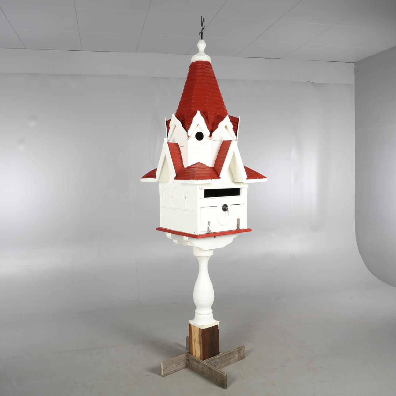 VOGELHAUS/BRIEFKASTEN.