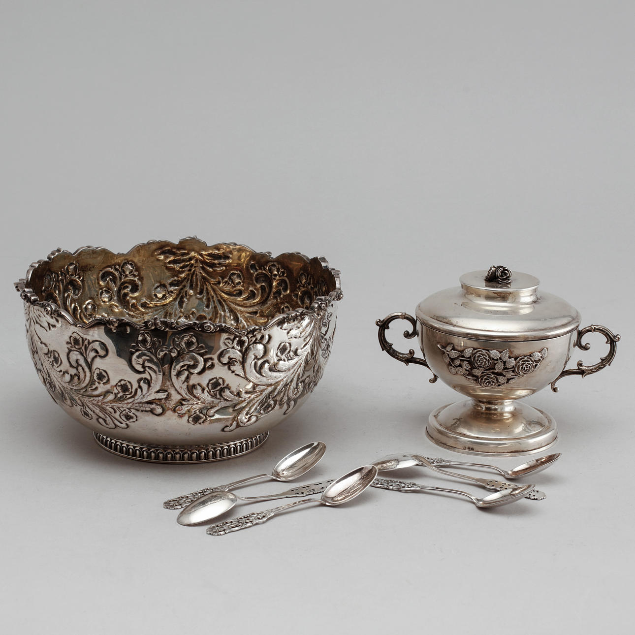 SILVER, 8 delar, vikt ca 890 gram.