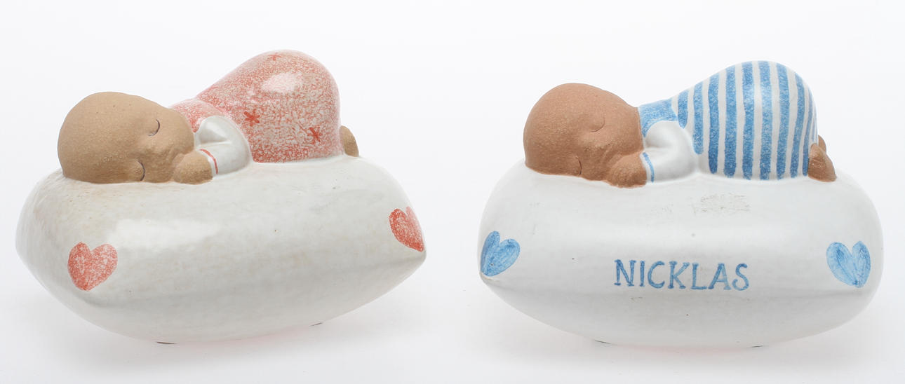 LISA LARSON. 2 st figuriner, keramik, Gustavsberg K-Studion, -95 resp -97.