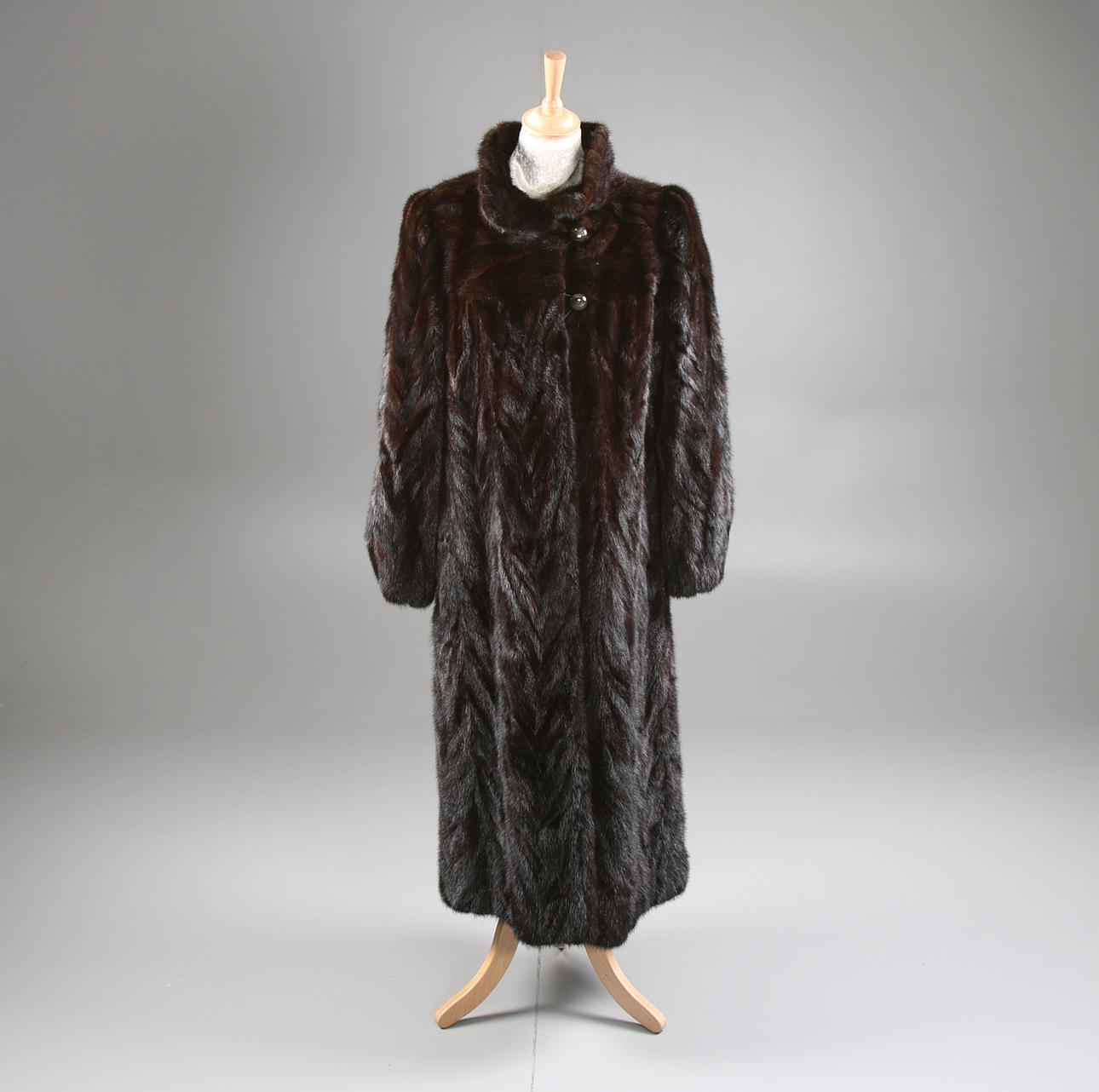 DAMPÄLS, Mink, 1900-talets andra hälft.