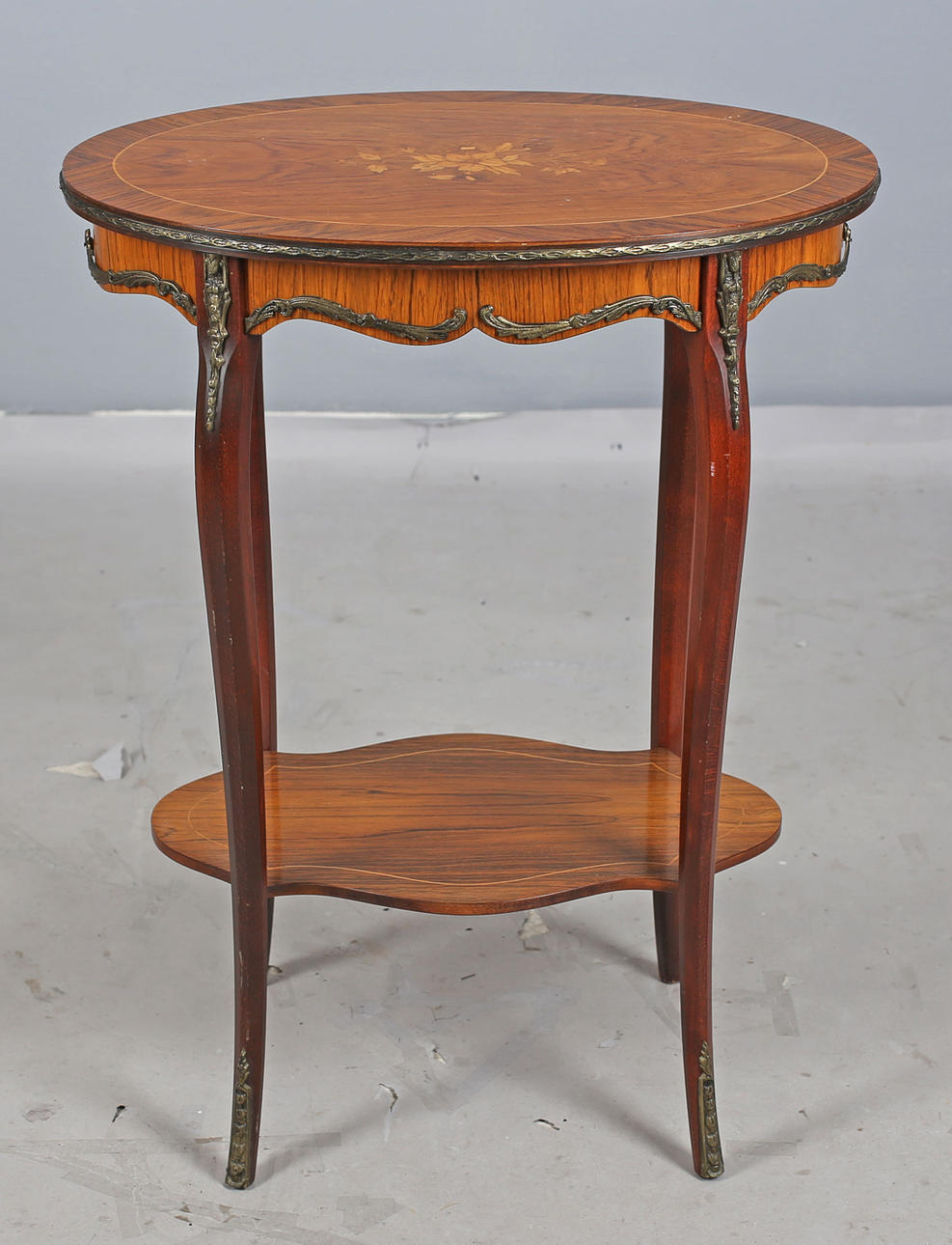 SALONGSBORD, rokokostil, 1900-talets mitt.