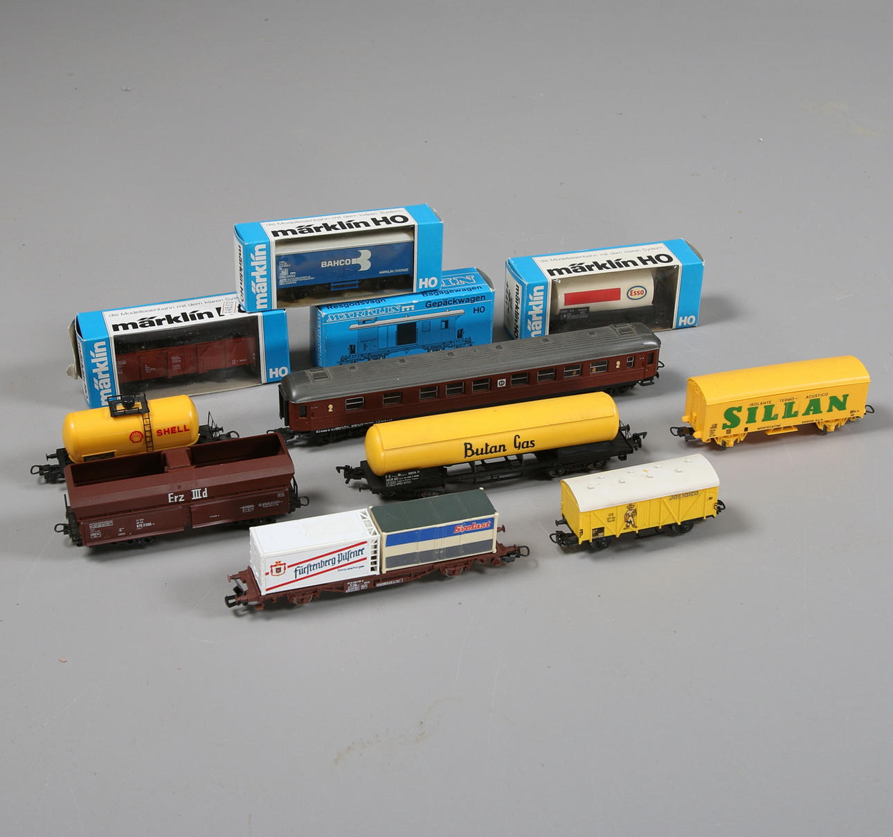 MODELLTÅGVAGNAR MÄRKLIN/LIMA, 12 delar, Esso, Jamaica, SJ, Shell mfl.