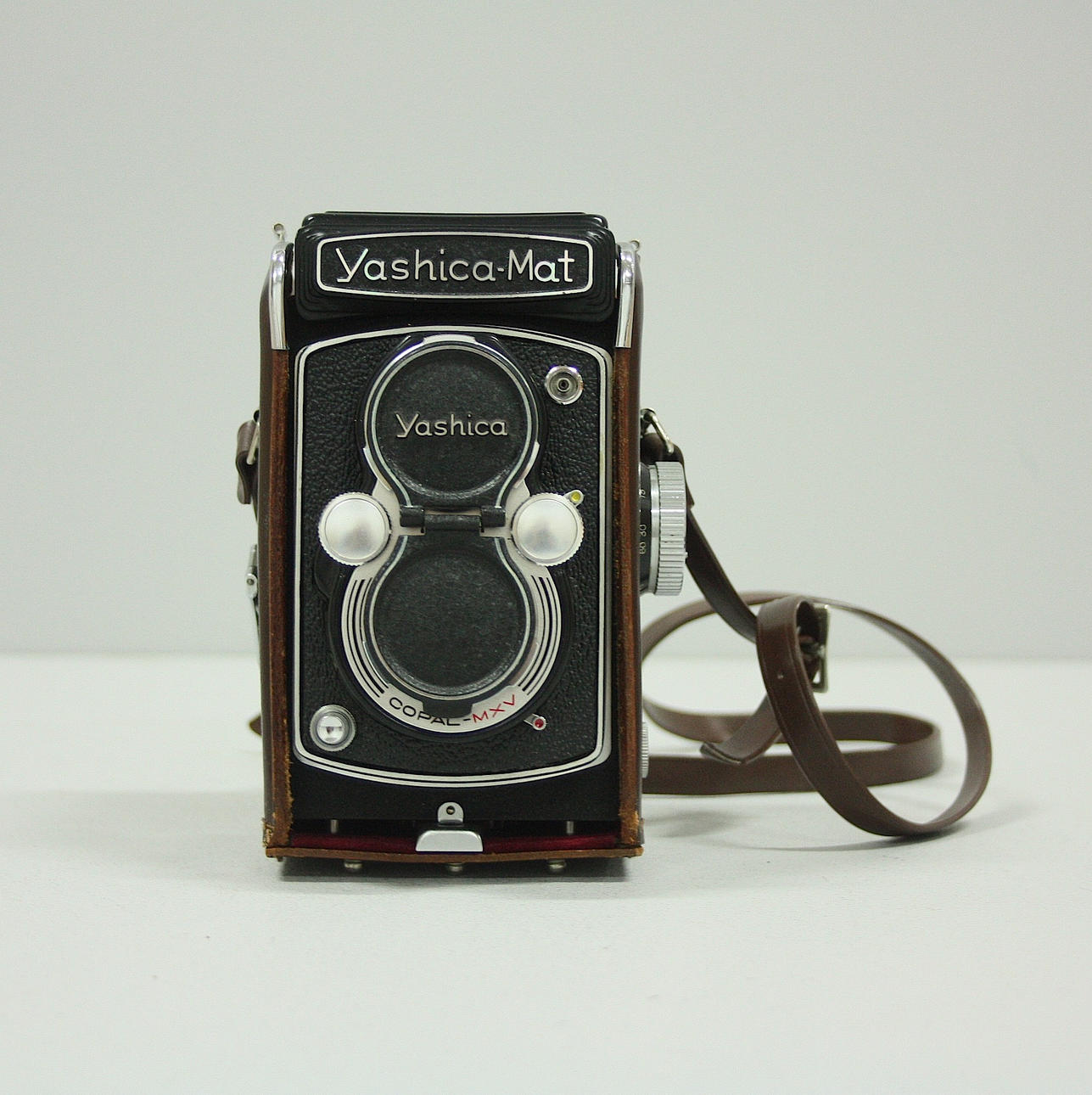 CAMERA, Yashica Mat EM Copal MXV.