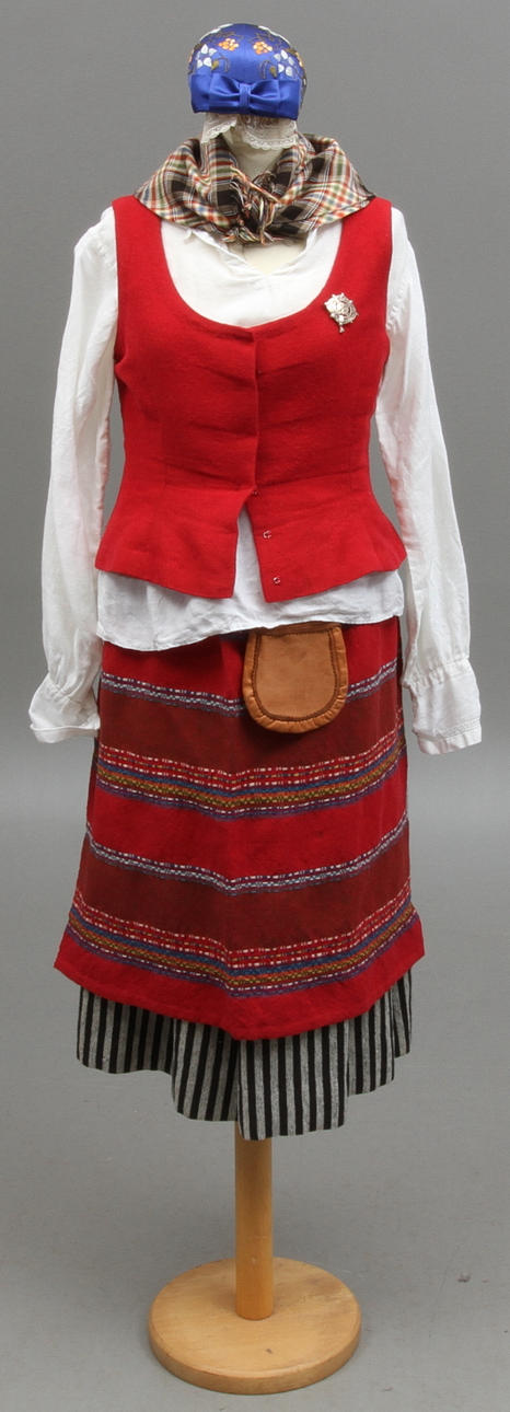 HEMBYGDSDRÄKT, 8 delar, kvinnodräkt Åsele.