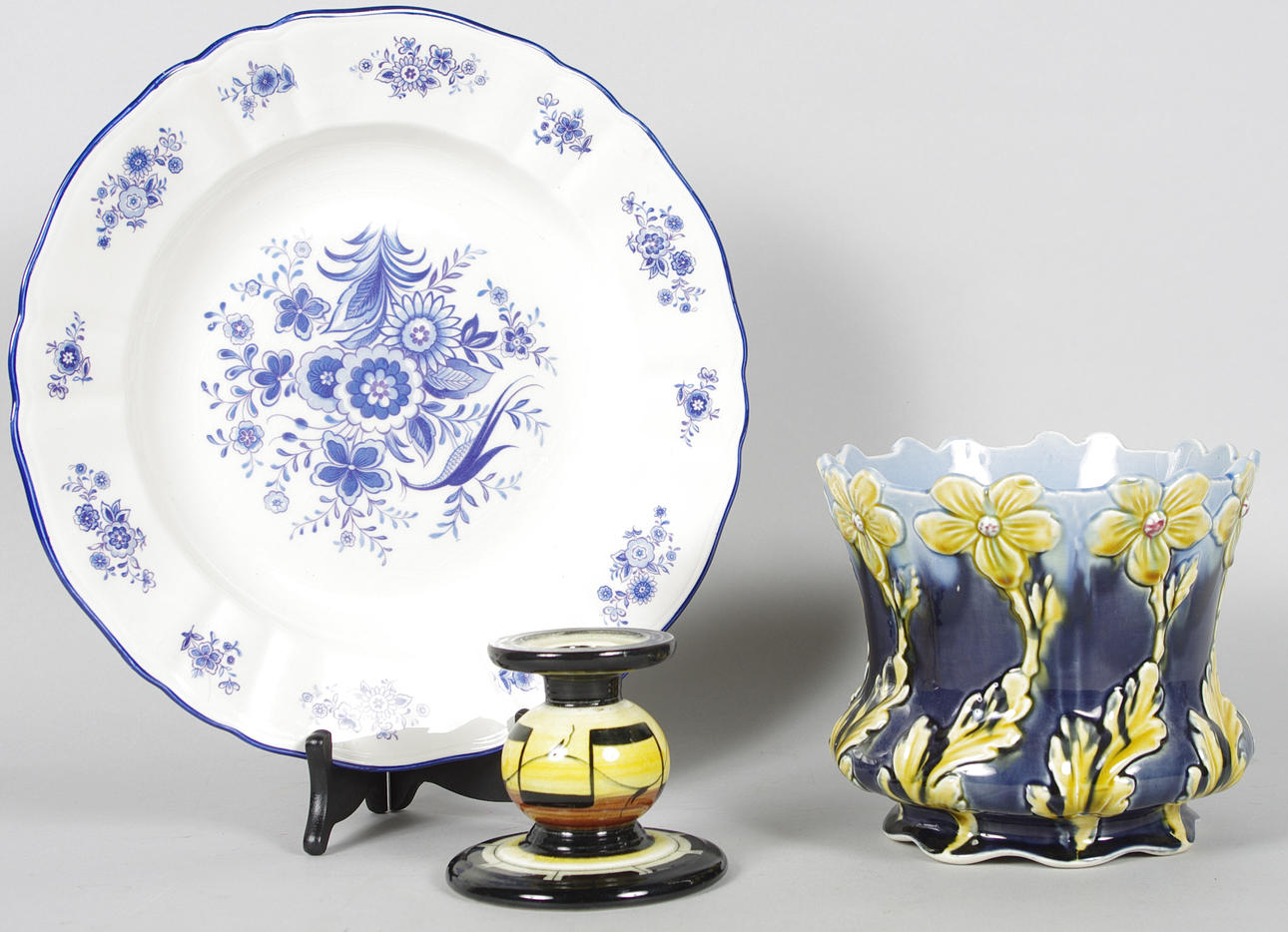 YTTERFODER, FAT SAMT LJUSSTAKE, bl. a. Rörstrand.