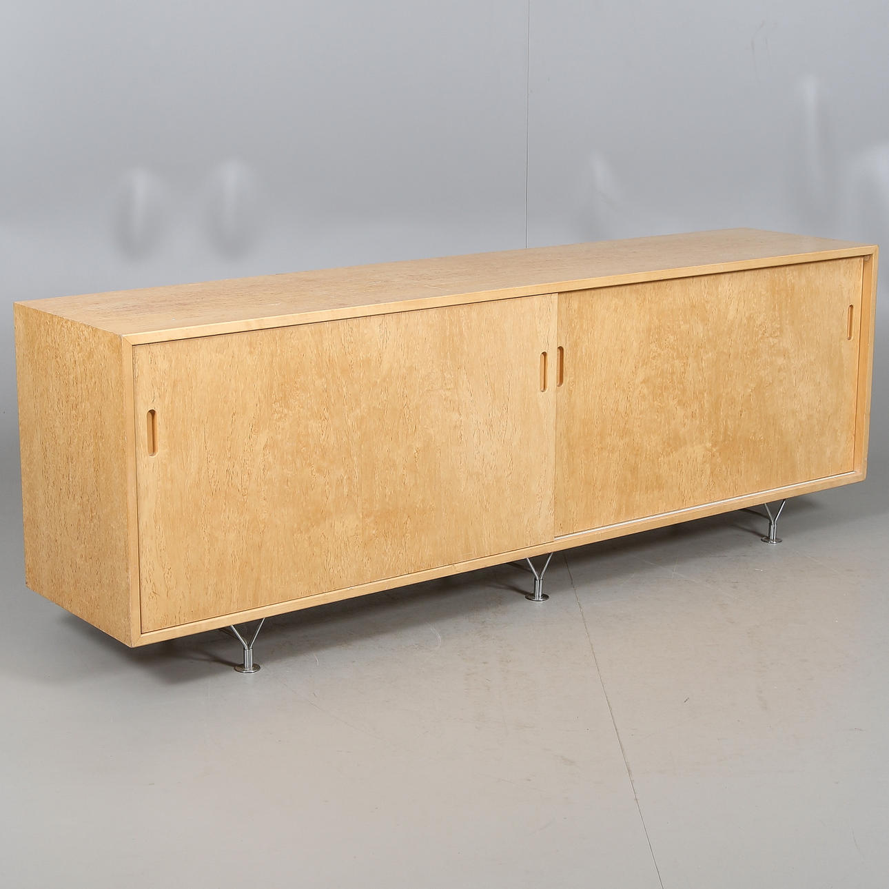 SIDEBOARD, Masur birch, "Mi 806", Bruno Mathsson.