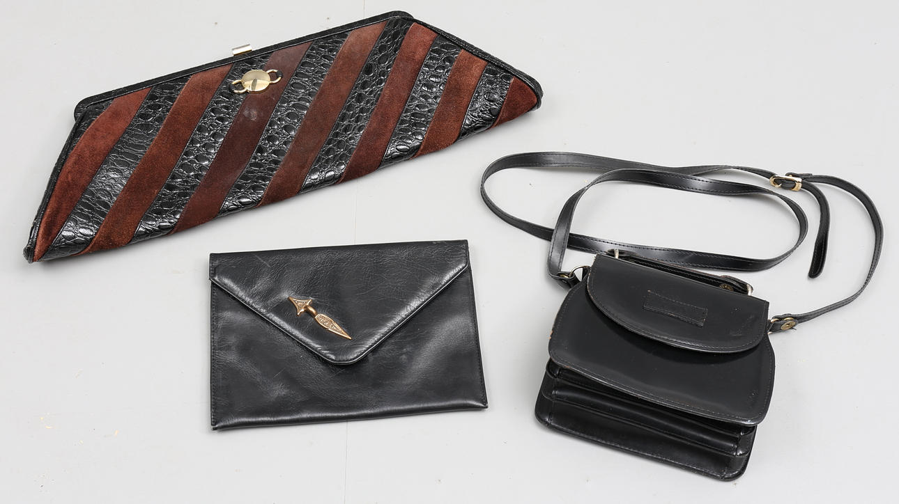 HANDVÄSKOR, 3 st, b.la KALEVALA, Finland, 1900-talets andra hälft.