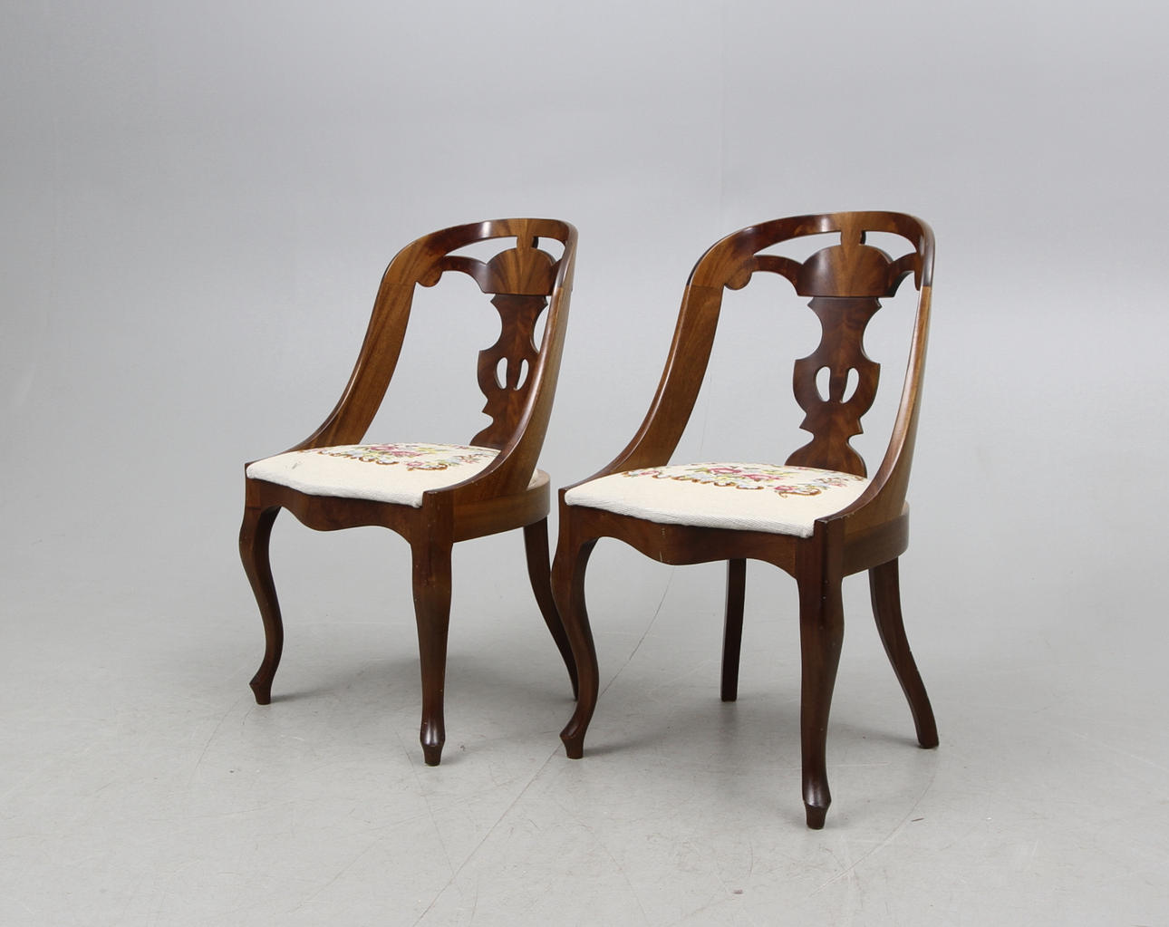 STOLAR, ett par, sk Göteborgsmodell, 1900-tal.