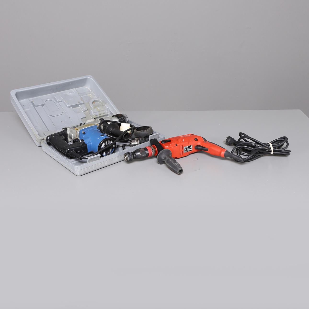 HAMMERBORE Ferm, og BOREMASKINE Hilti SR 16.