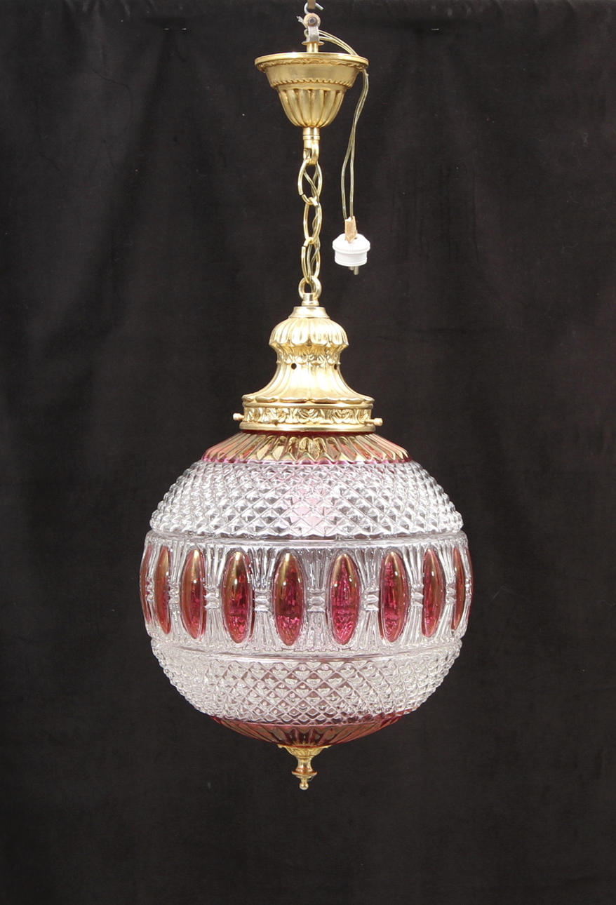 TAKLAMPA, glas, 1900-talets senare del.
