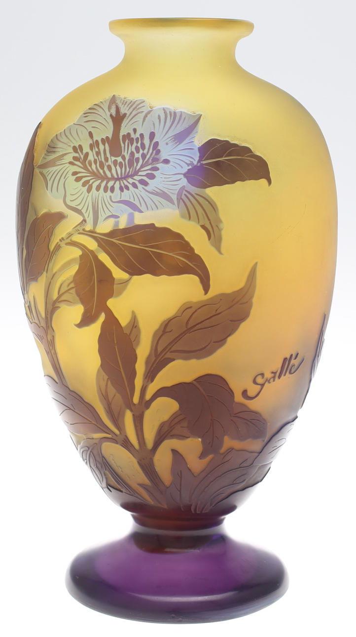 ÉMILE GALLÉ. VAS, glas. Signerad.