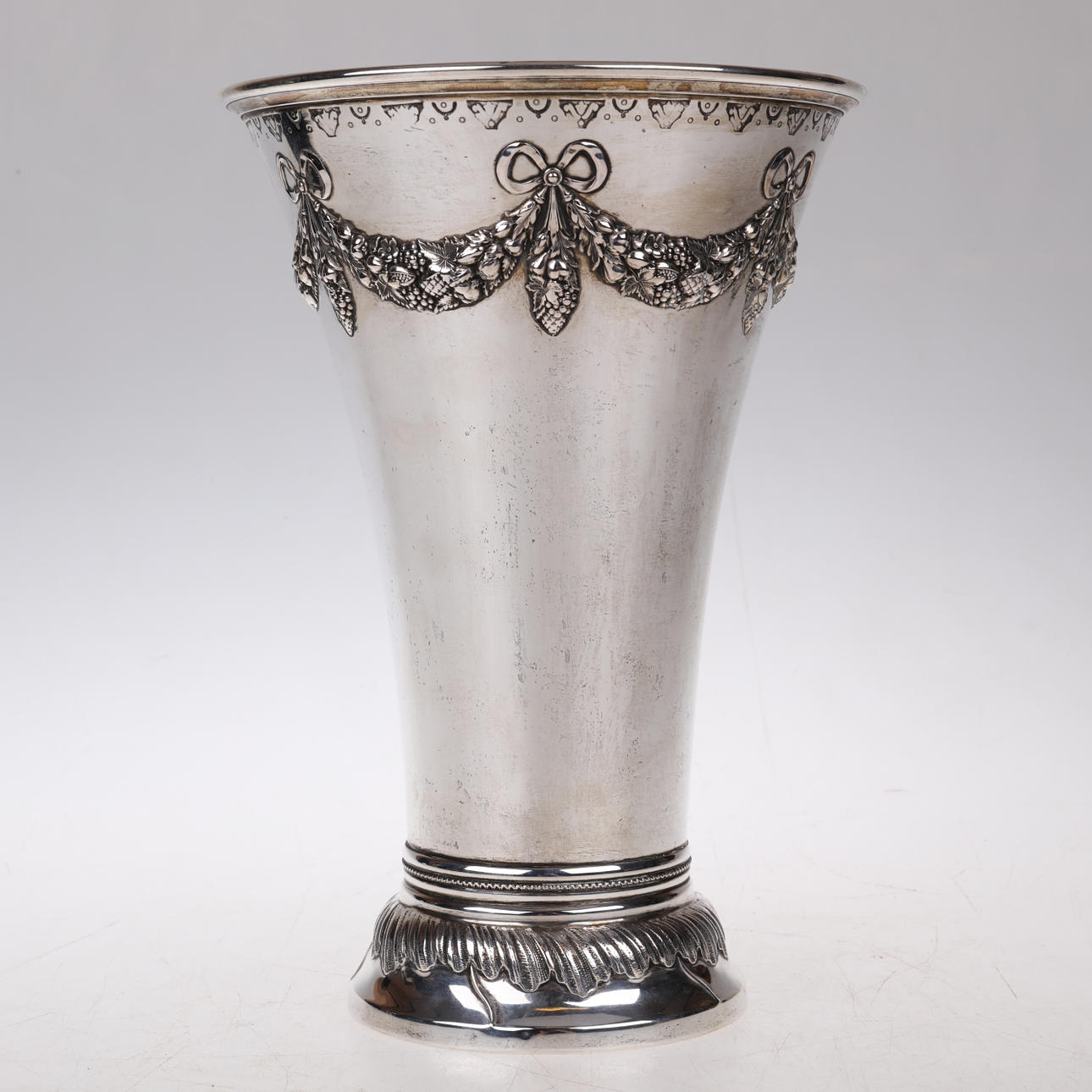 POKAL, SILVER 642 GR.