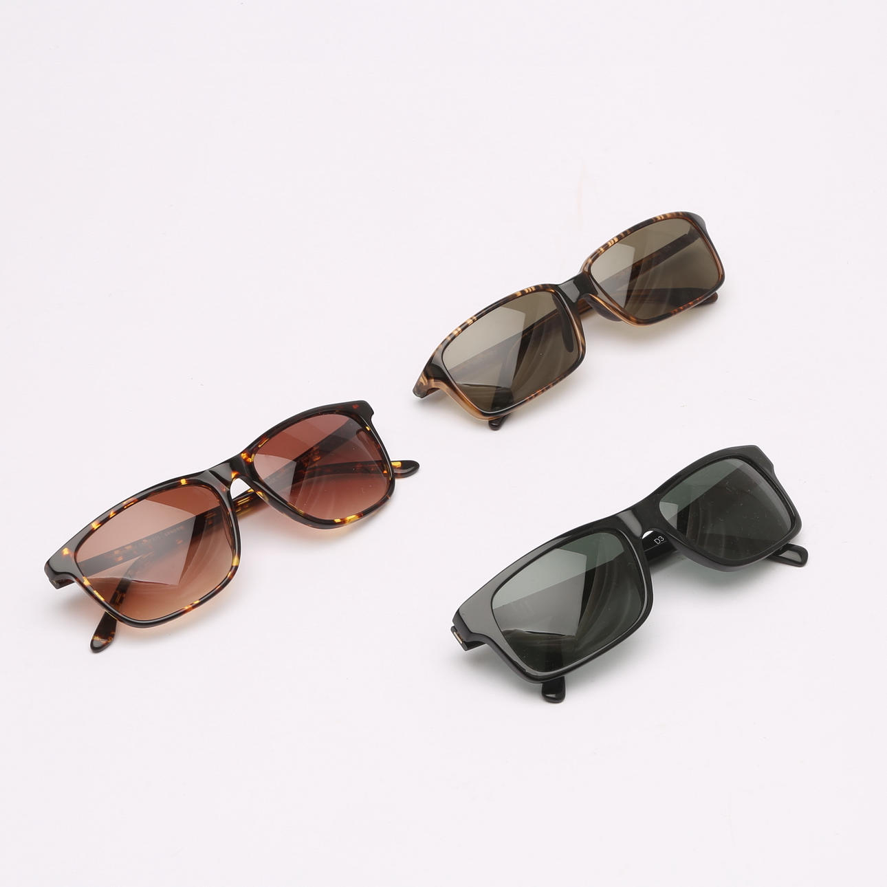 SOLBRILLER, TRE PAR, WILLIAM MORRIS.