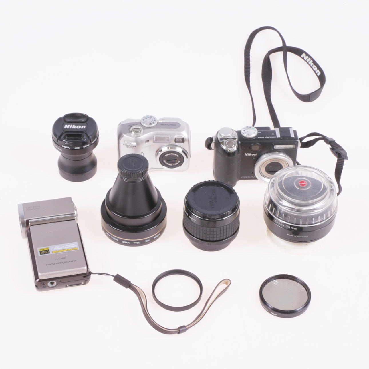 KAMEROR samt tillbehör, 8 delar, delvis Nikon.