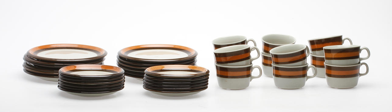 KAFFEKOPPAR med FAT o ASSIETTER, 24 delar, "Annika", Rörstrand.