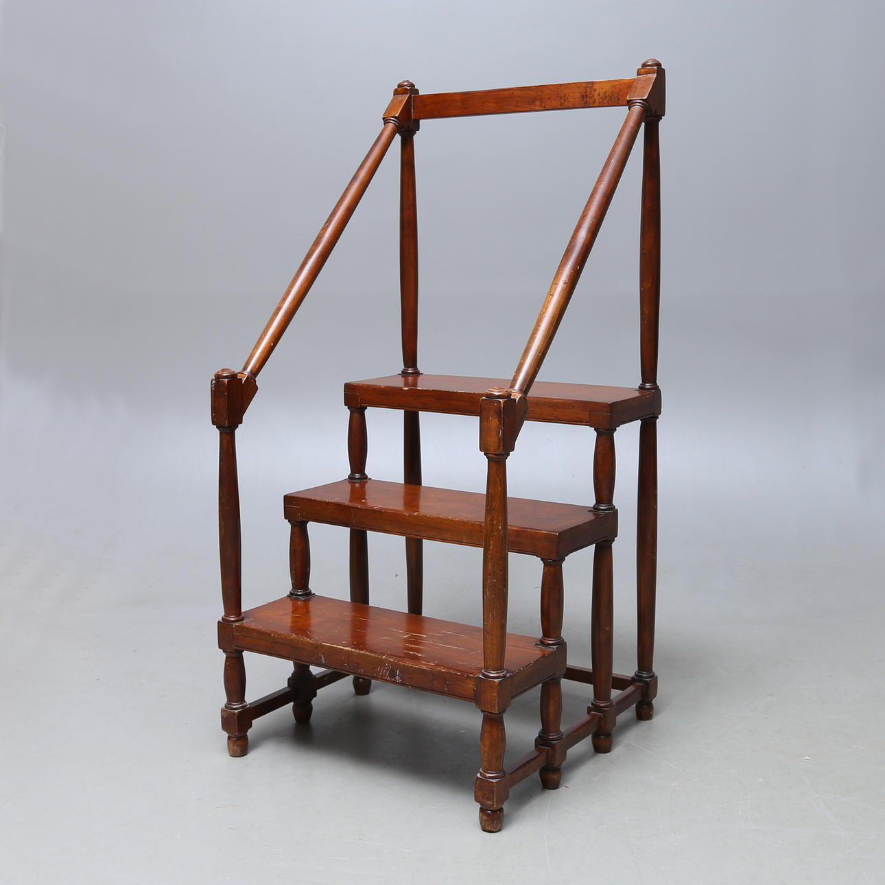 BIBLIOTEKSSTEGE, 1900-tal.