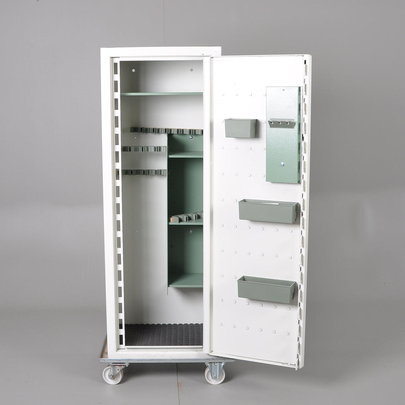 VAPENSKÅP NOR-LYX, NL-1000.