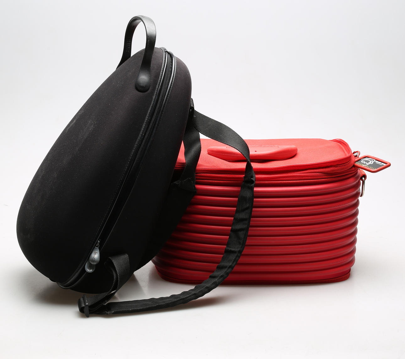 TASKER, 2 stk, Mandarina Duck og Impronta.