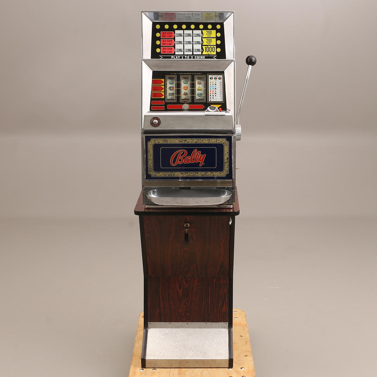 GAME MACHINE, Einarmiger Bandit, Bally.